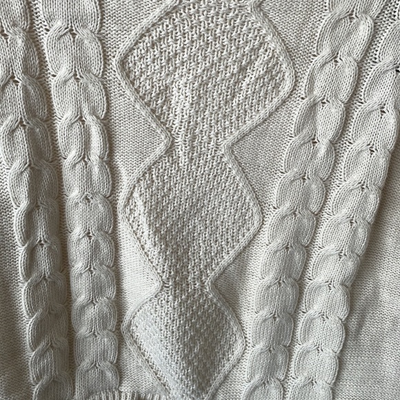 Forever 21: Cream Cropped Sweater Top. Drawstring Bottom. Size XS. - Picture 5 of 5